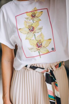 Pretty woman wearing tshirt isolated Pretty woman wearing tshirt isolated